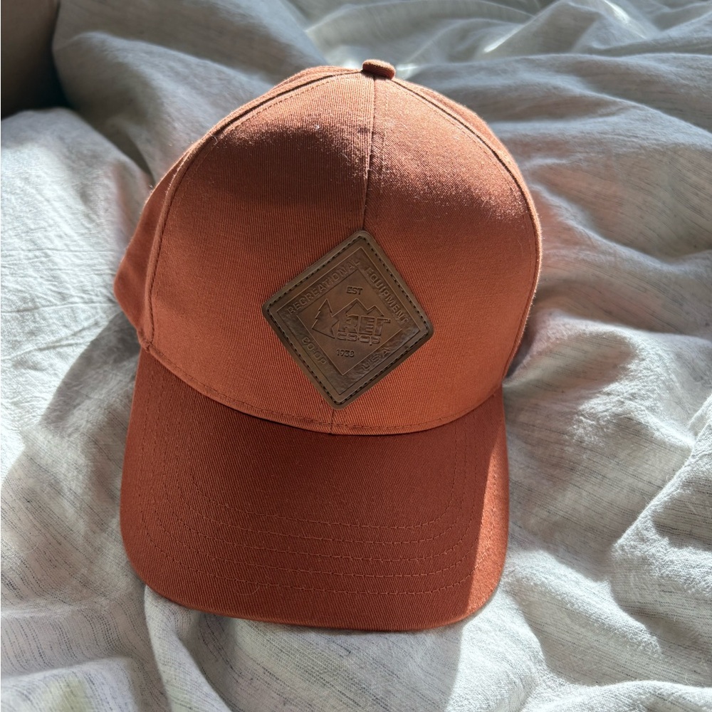 REI SnapBack